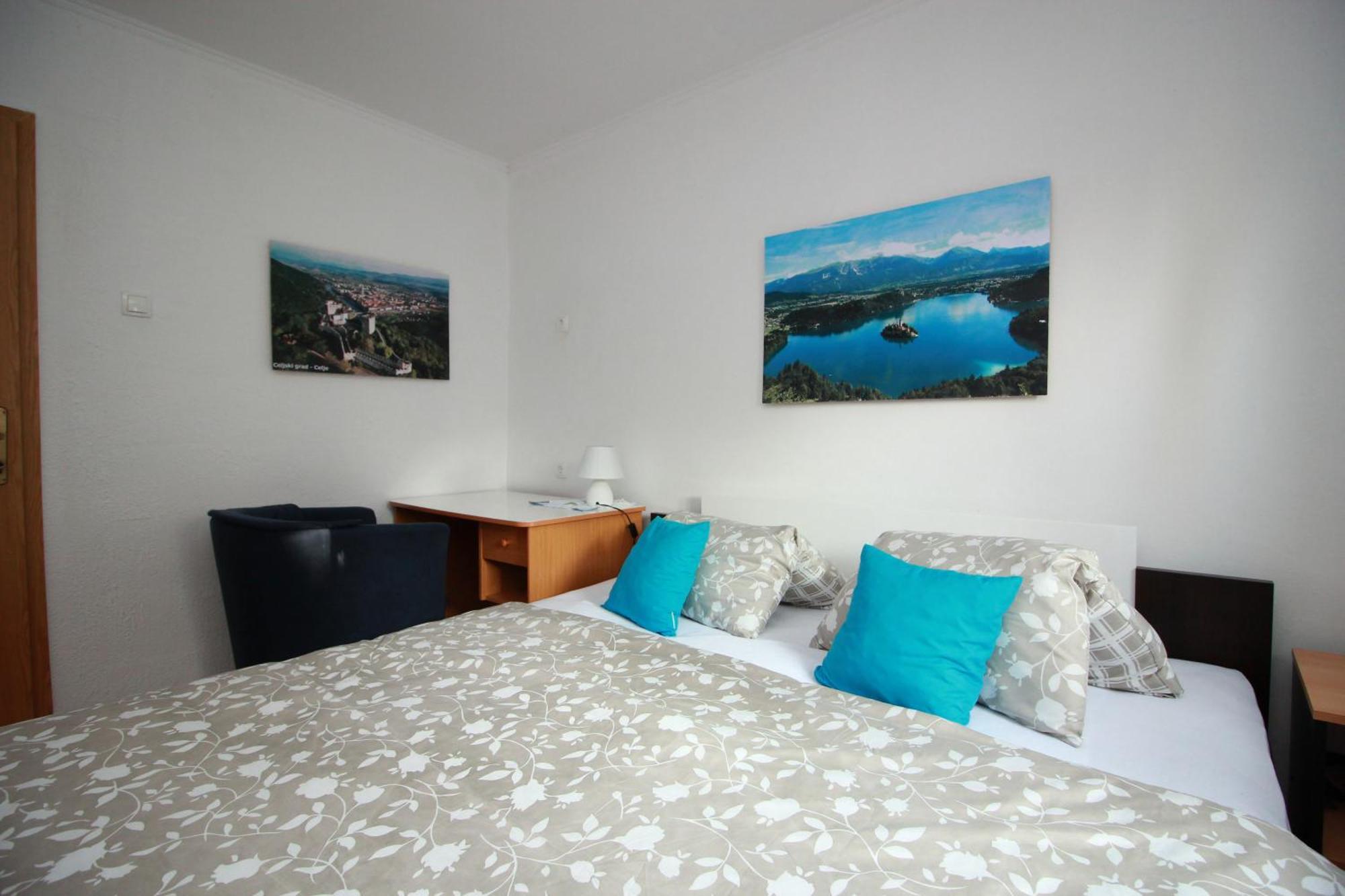 Guesthouse Veles Slovenska Bistrica Phòng bức ảnh