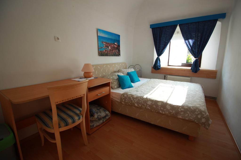Guesthouse Veles Slovenska Bistrica Ngoại thất bức ảnh