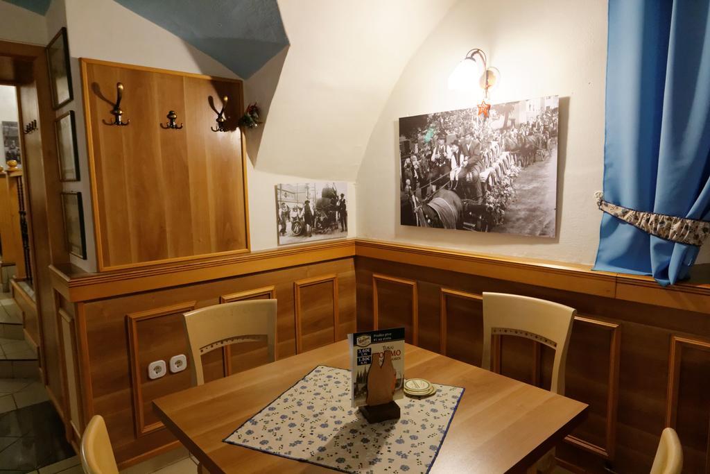 Guesthouse Veles Slovenska Bistrica Ngoại thất bức ảnh